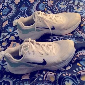 Nike 2021 wearallday sneakers us7